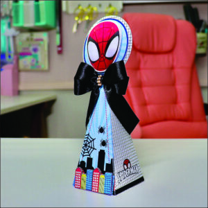 Homen-Aranha-Caixa-Piramide