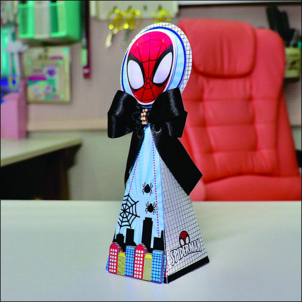 Homen-Aranha-Caixa-Piramide